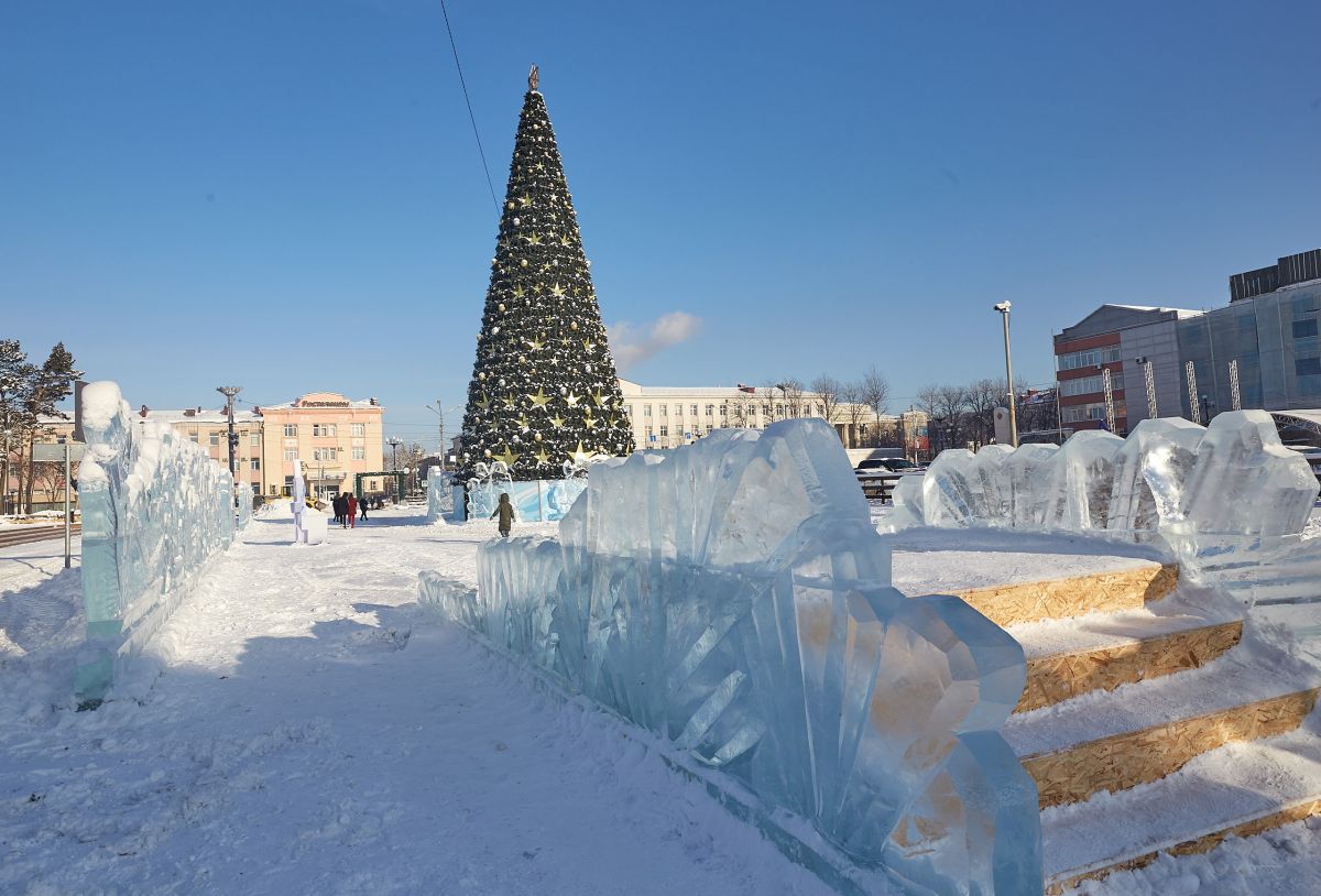 Площадь Ленина Южно-Сахалинск