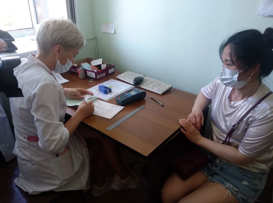 поликлиника 4 южно сахалинск телефон стол справок