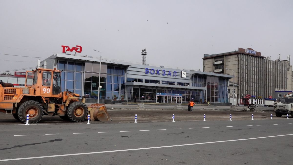 Сахалинцы положительно относятся к изменениям движения на привокзальной  площади Южно-Сахалинска | 08.07.2022 | Южно-Сахалинск - БезФормата